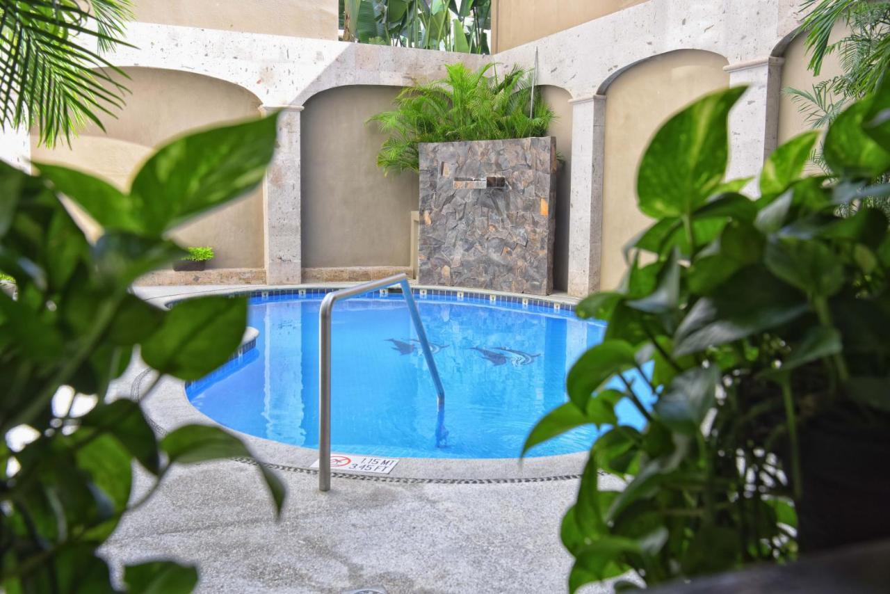 Hotel Eloisa Puerto Vallarta Exteriör bild